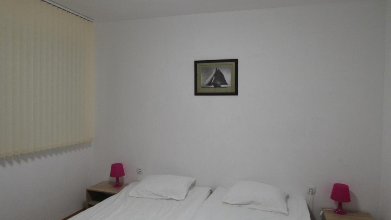 Apartment Crystal Bałczik Zewnętrze zdjęcie