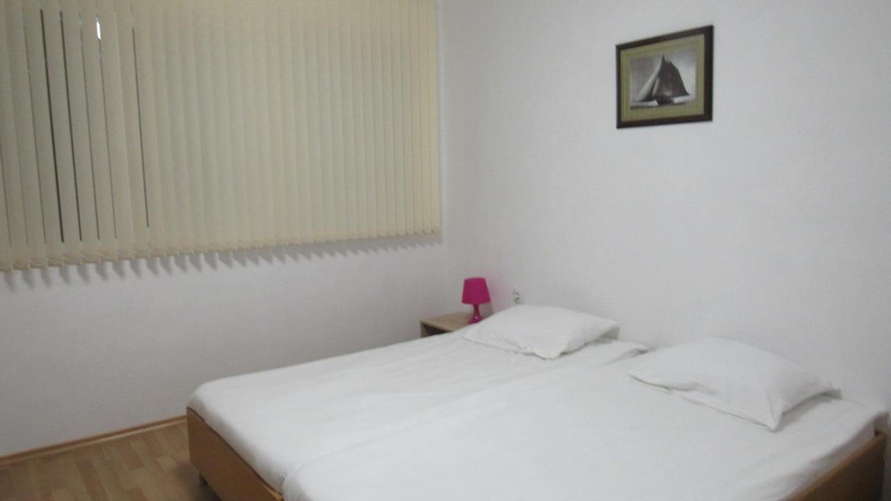 Apartment Crystal Bałczik Zewnętrze zdjęcie