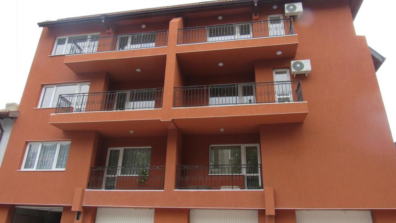 Apartment Crystal Bałczik Zewnętrze zdjęcie